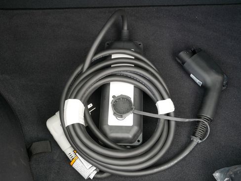 Certified 2023 Nissan Leaf SV Plus FWD image 37