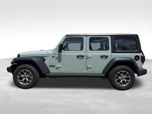 Used 2024 Jeep Wrangler Unlimited Sport AWD/4WD image 10