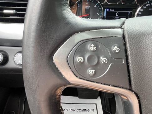 Used 2019 Chevrolet Suburban LT AWD/4WD image 9