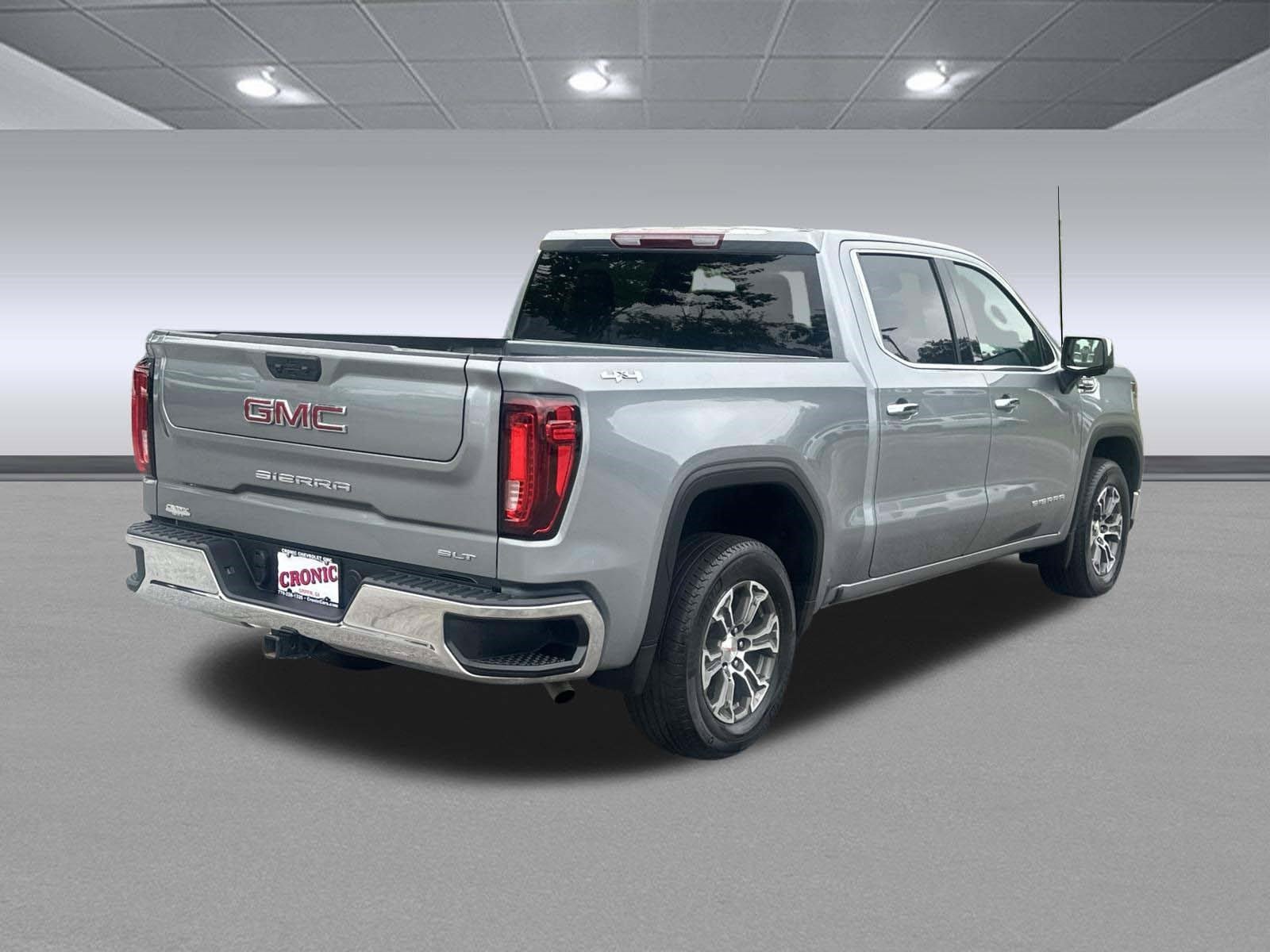 Used 2025 GMC Sierra 1500 SLT AWD/4WD image 3