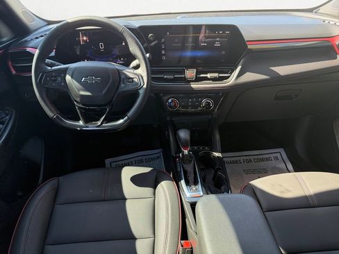 Used 2025 Chevrolet TrailBlazer RS w/ Driver Confidence Package FWD image 10