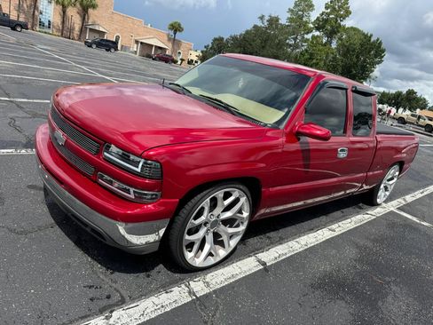 Used 2002 Chevrolet Silverado 1500 LS w/ Off-Road Pkg AWD/4WD image 9