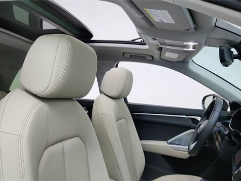 Used 2024 Audi Q3 2.0T Premium Plus image 21