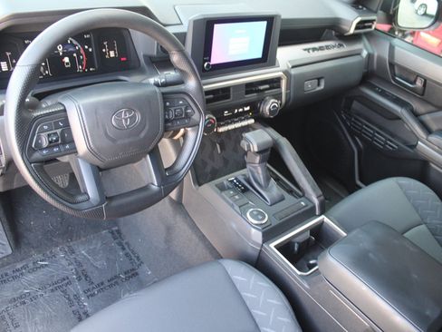 Used 2026 Toyota Tacoma SR5 AWD/4WD image 12
