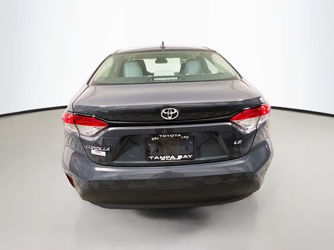Used 2025 Toyota Corolla LE w/ LE Premium Package FWD image 6