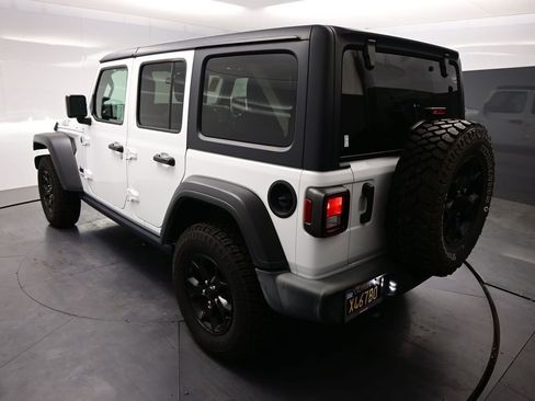 Used 2021 Jeep Wrangler Unlimited Sport AWD/4WD image 6