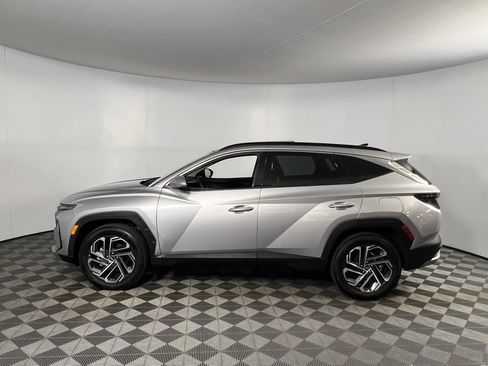 Used 2025 Hyundai Tucson Limited image 9