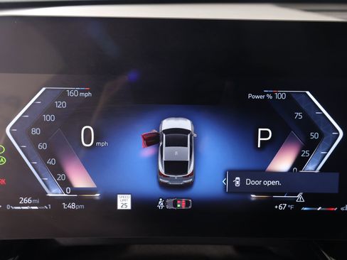 Used 2025 BMW X2 xDrive28i AWD/4WD image 4