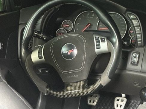 Used 2009 Chevrolet Corvette Coupe w/ Z51 Performance Package image 3