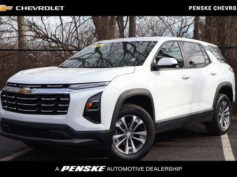 Certified 2025 Chevrolet Equinox LT image 1