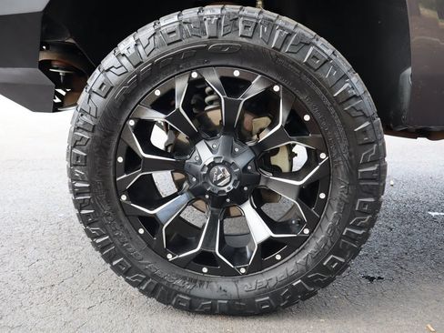 Used 2016 Chevrolet Suburban LT AWD/4WD image 43
