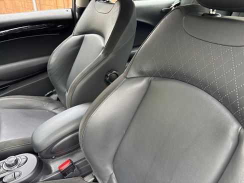 Certified 2024 MINI Cooper SE image 6