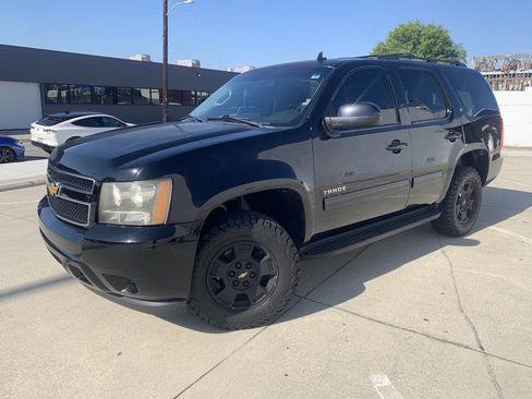 Used 2014 Chevrolet Tahoe LT image 2