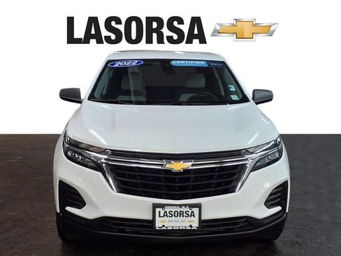 Certified 2022 Chevrolet Equinox LS w/ LS Convenience Package AWD/4WD image 2