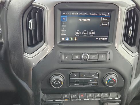 Used 2022 Chevrolet Silverado 1500 Custom RWD image 17