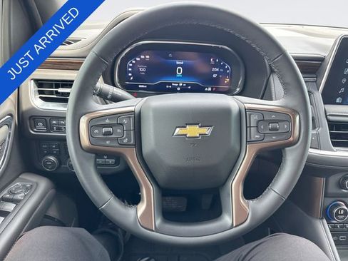 Used 2024 Chevrolet Suburban High Country AWD/4WD image 14