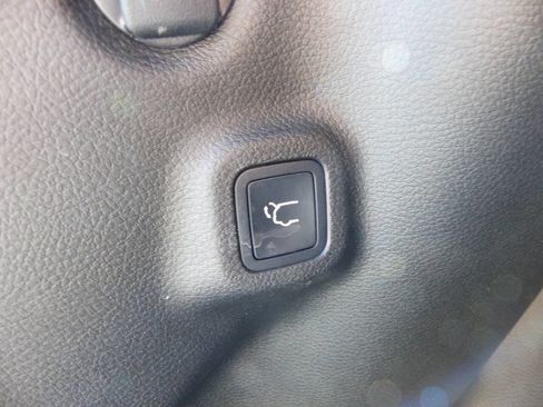 Used 2023 Jeep Compass High Altitude AWD/4WD image 43