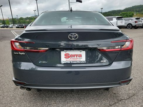 Used 2026 Toyota Camry SE FWD image 24