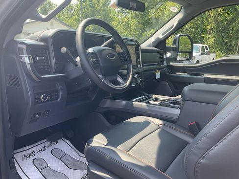 New 2026 Ford F250 Lariat w/ Black Appearance Package AWD/4WD image 15