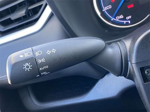 Used 2025 Toyota RAV4 XLE image 22