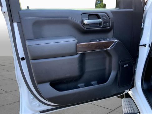 Used 2019 GMC Sierra 1500 SLT RWD image 19