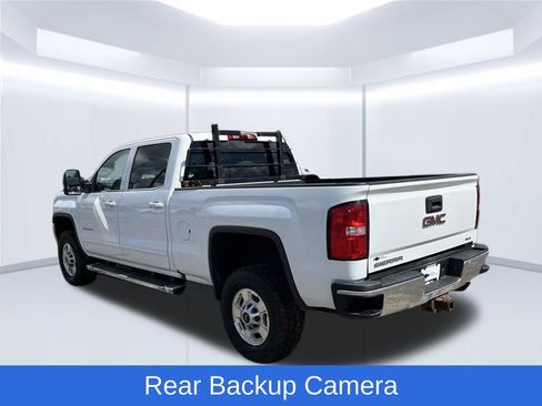 Used 2017 GMC Sierra 2500 SLE AWD/4WD image 3