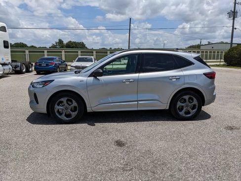 Certified 2023 Ford Escape ST-Line w/ Tech Pack #1 FWD image 7