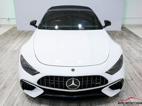 Used 2022 Mercedes-Benz SL 55 AMG 4MATIC w/ Driver Assistance Package image 30