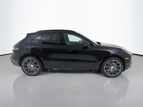 Used 2026 Porsche Macan Turbo AWD/4WD image 28