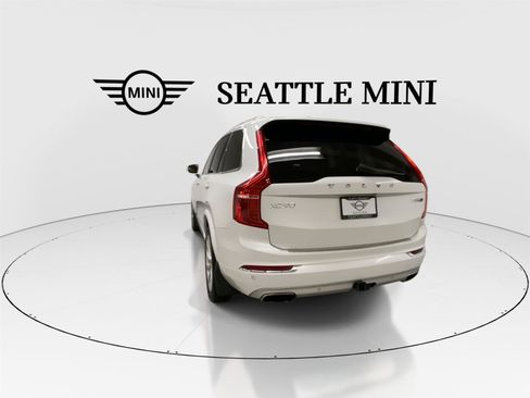 Used 2016 Volvo XC90 T8 Inscription w/ Protection Package image 9