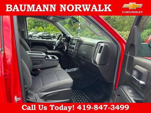 Used 2018 Chevrolet Silverado 1500 LT w/ All Star Edition AWD/4WD image 34