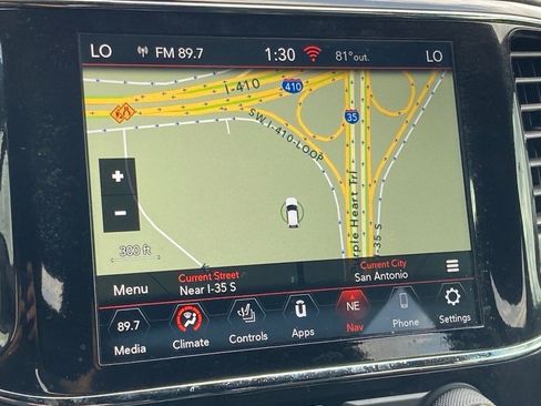 Used 2021 Jeep Grand Cherokee Laredo X image 25