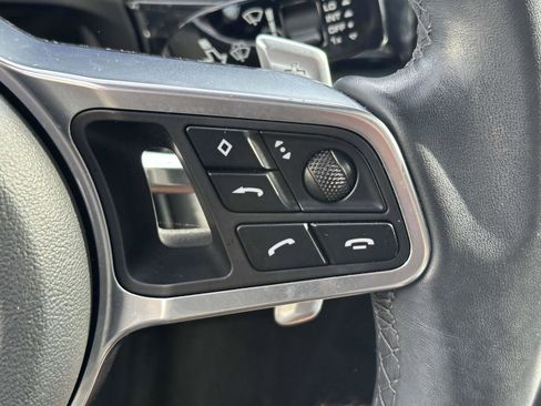 Used 2020 Porsche Panamera image 27