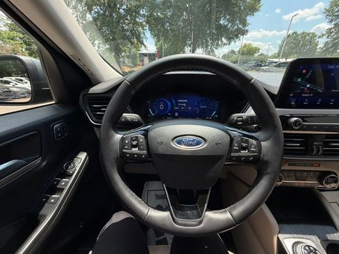 Used 2021 Ford Escape SEL w/ Technology Package FWD image 22