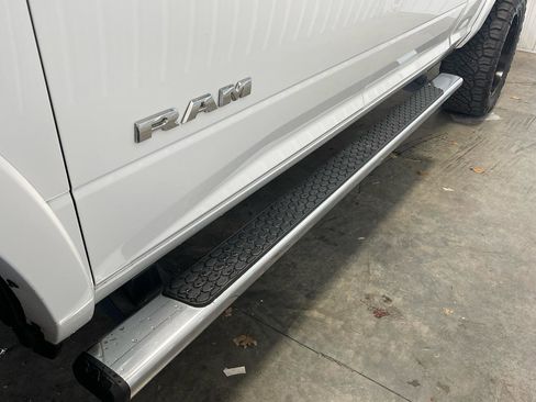 Used 2021 RAM 2500 Laramie AWD/4WD image 9