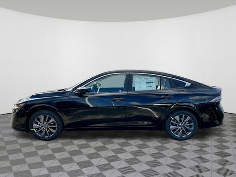 New 2026 Nissan Sentra SL FWD image 7