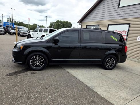Used 2018 Dodge Grand Caravan GT image 8