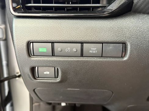 Used 2023 Nissan Sentra SV w/ All-Weather Package FWD image 21