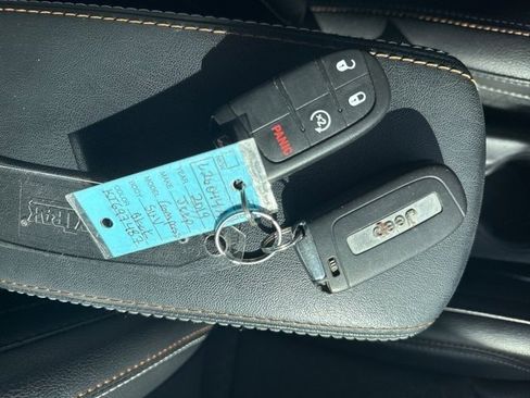 Used 2019 Jeep Compass Latitude w/ Popular Equipment Group image 27