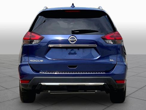 Used 2018 Nissan Rogue SL w/ Premium Package image 5