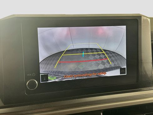 Used 2025 Toyota 4Runner SR5 AWD/4WD image 22