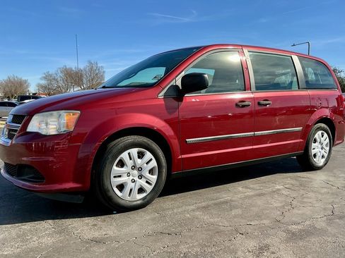 Used 2015 Dodge Grand Caravan American Value Package image 7