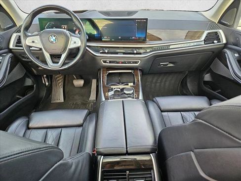 Used 2023 BMW X7 xDrive40i AWD/4WD image 18