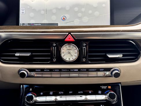 Used 2018 Genesis G90 5.0 Ultimate image 17