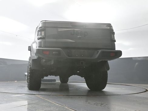 Used 2021 Jeep Gladiator Sport image 32