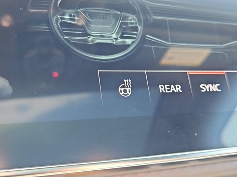 Used 2026 Audi Q7 3.0T Prestige w/ Prestige Package AWD/4WD image 24