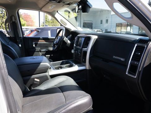 Used 2018 RAM 1500 Laramie w/ Convenience Group AWD/4WD image 26