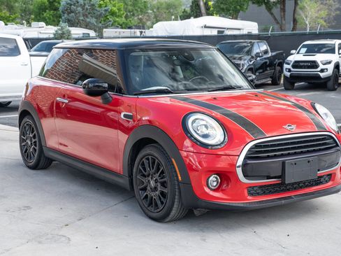 Used 2020 MINI Cooper 2-Door Hardtop FWD image 12