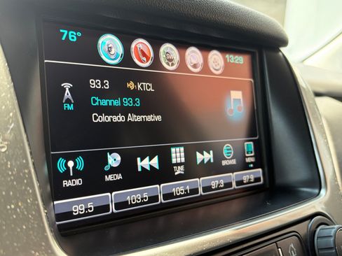 Used 2018 Chevrolet Suburban Premier AWD/4WD image 22