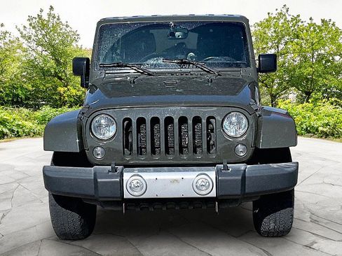 Used 2015 Jeep Wrangler Unlimited Sahara w/ Connectivity Group image 2